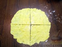 Фото приготовления рецепта: Закрытый пирог из песочного теста с капустной начинкой - шаг №21