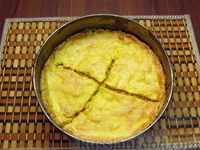 Фото приготовления рецепта: Закрытый пирог из песочного теста с капустной начинкой - шаг №24