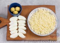 Фото приготовления рецепта: Паштет из свёклы, варёных яиц и плавленого сыра - шаг №6