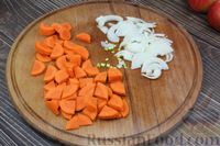 Фото приготовления рецепта: Рыба, запечённая с морковью и яблоками - шаг №2