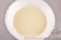 Фото приготовления рецепта: Творожное желе со сгущённым молоком и мандаринами - шаг №6