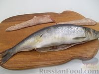 Фото приготовления рецепта: Копчёная рыба на сковороде - шаг №8
