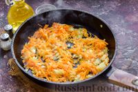 Фото приготовления рецепта: Куриные рулетики с плавленым сыром и зеленью (на сковороде) - шаг №7