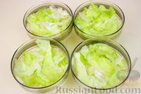 Фото приготовления рецепта: Свекольный салат с оригинальной салатной заправкой - шаг №4