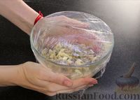 Фото приготовления рецепта: Закуска из малосольной скумбрии - шаг №9