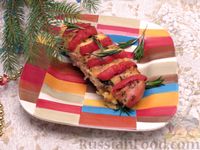 Фото приготовления рецепта: Филе индейки "Гармошка" с помидорами, шпинатом и сыром, запечённое с овощами - шаг №12