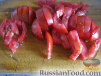 Фото приготовления рецепта: Крестьянский салат по-гречески - шаг №4