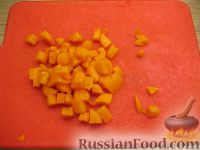 Фото приготовления рецепта: Салат с крабовыми палочками и вареной морковью - шаг №1