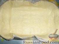 Фото приготовления рецепта: Пирог с ветчиной, сыром и творогом - шаг №6