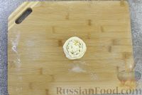 Фото приготовления рецепта: Волованы с сыром и орехами - шаг №11