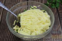 Фото приготовления рецепта: Рыбные котлеты с картофелем, сыром и зеленью - шаг №9