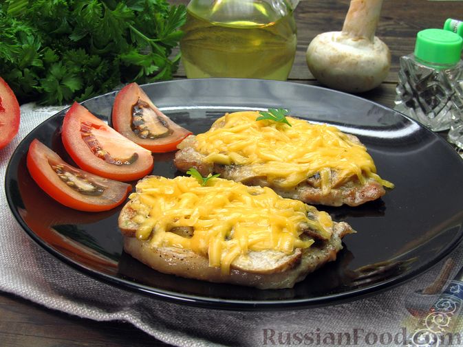Отбивные в духовке: рецепт из свинины с помидорами и сыром с фото пошагово | Меню недели