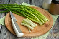 Фото приготовления рецепта: Шашлычки из мясного фарша с зелёным луком, на шпажках (в духовке) - шаг №8