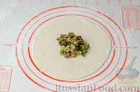 Фото приготовления рецепта: Хинкали с грибами - шаг №16