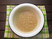Фото приготовления рецепта: Суп с перловкой, мясными фрикадельками и солёными огурцами - шаг №3