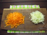 Фото приготовления рецепта: Куриные котлеты с морковью и сыром - шаг №5