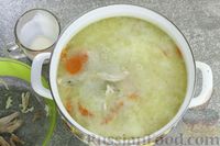 Фото приготовления рецепта: Куриный суп с кукурузной крупой и сливками - шаг №10