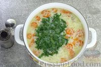 Фото приготовления рецепта: Куриный суп с кукурузной крупой и сливками - шаг №11