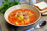 Фото приготовления рецепта: Томатный суп со свининой и рисом - шаг №16