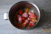 Фото приготовления рецепта: Суп минестроне с нутом, макаронами и помидорами - шаг №8