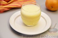 Фото к рецепту: Молочный коктейль с апельсиновым соком и овсяными хлопьями