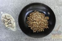 Фото приготовления рецепта: Гречка со сливочно-грибным соусом - шаг №11