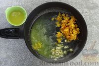 Фото приготовления рецепта: Гречневая каша с курагой, имбирными цукатами и апельсиновым соусом - шаг №8