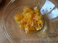 Фото приготовления рецепта: Творожный кекс-запеканка с мандаринами (без муки) - шаг №6