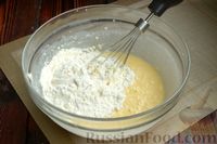Фото приготовления рецепта: Карамельный кекс на йогурте, с лимоном, имбирём и мёдом - шаг №5