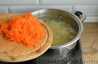 Фото приготовления рецепта: Борщ с квашеной капустой и фасолью - шаг №6