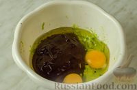 Фото приготовления рецепта: Брауни с глазурью из авокадо - шаг №5
