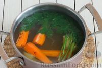 Фото приготовления рецепта: Овощной суп со стручковой фасолью, чечевицей и шампиньонами - шаг №4
