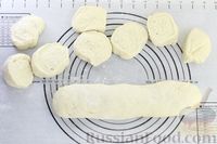 Фото приготовления рецепта: Дрожжевые пирожки с горохом и беконом (на сковороде) - шаг №18