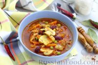 Фото к рецепту: Томатный суп с фасолью, грибами, беконом и овощами