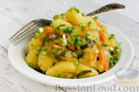 Фото приготовления рецепта: Картошка, тушенная с солёными огурцами - шаг №15