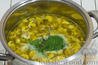 Фото приготовления рецепта: Гороховый суп с шампиньонами - шаг №8