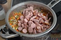 Фото приготовления рецепта: Солянка с колбасой и шампиньонами - шаг №7