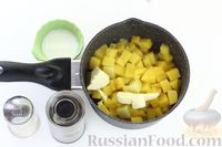 Фото приготовления рецепта: Пюре из репы и картофеля - шаг №5