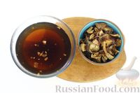 Фото приготовления рецепта: Суп из сушёных грибов с манкой - шаг №3