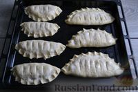 Фото приготовления рецепта: Пирожки из песочного теста на смальце, с говядиной и овощами - шаг №20