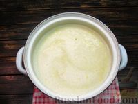 Фото приготовления рецепта: Картофельный суп-пюре с курицей и кукурузой - шаг №17