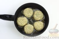 Фото приготовления рецепта: Котлеты из индейки с грибами и укропом - шаг №14