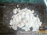 Фото приготовления рецепта: Куриные щи с грибами и лапшой - шаг №4
