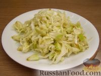 Фото к рецепту: Капустный салат с имбирем