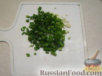 Фото приготовления рецепта: Окрошка на кефире - шаг №4