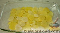 Фото приготовления рецепта: Картофельная запеканка с сёмгой и шпинатом - шаг №6