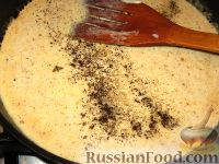 Фото приготовления рецепта: Печень в сырном соусе - шаг №4