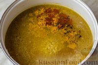 Фото приготовления рецепта: Куриный суп со сливками и лапшой - шаг №11