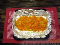 Фото приготовления рецепта: Запечённая скумбрия с апельсинами, на овощной подушке - шаг №11