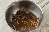 Фото приготовления рецепта: Пирожные из фасоли, с шоколадом, орехами и финиками - шаг №12